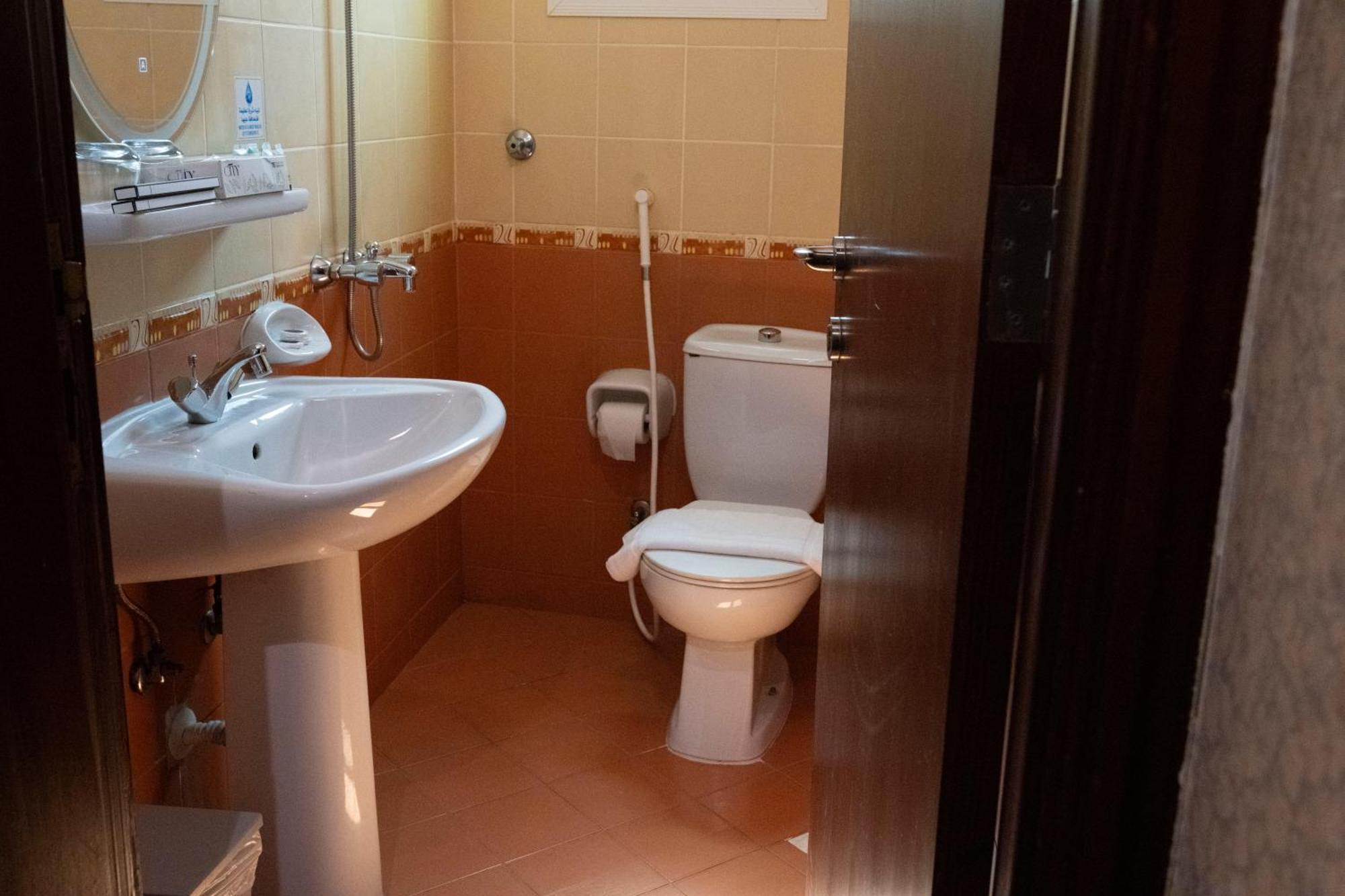 فندق المروج كريم Almorooj Kareem Hotel Jiddah Esterno foto